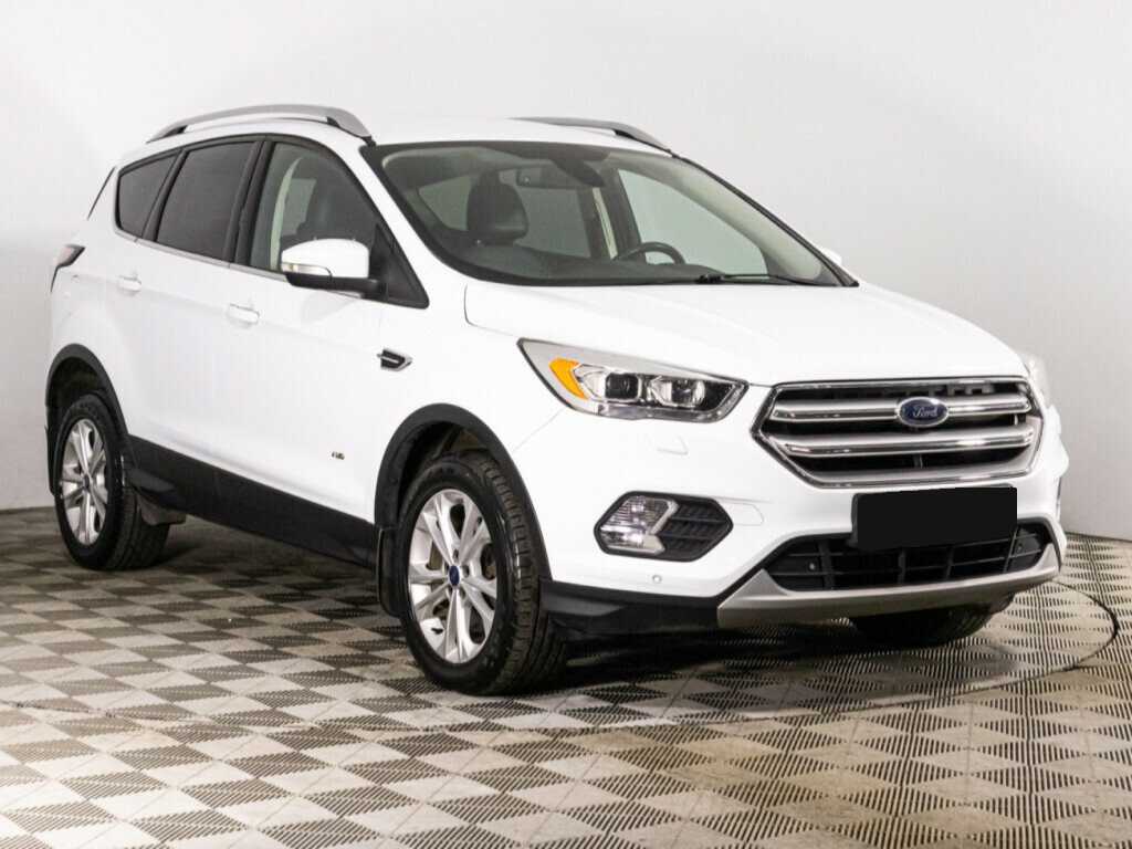 Купить Ford Kuga с пробегом. Фото: #2