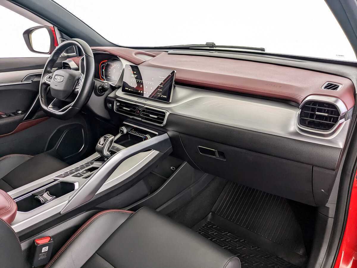 Купить Geely Coolray с пробегом. Фото: #8