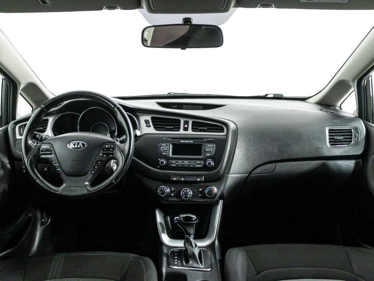 Купить Kia Ceed с пробегом. Фото: #12