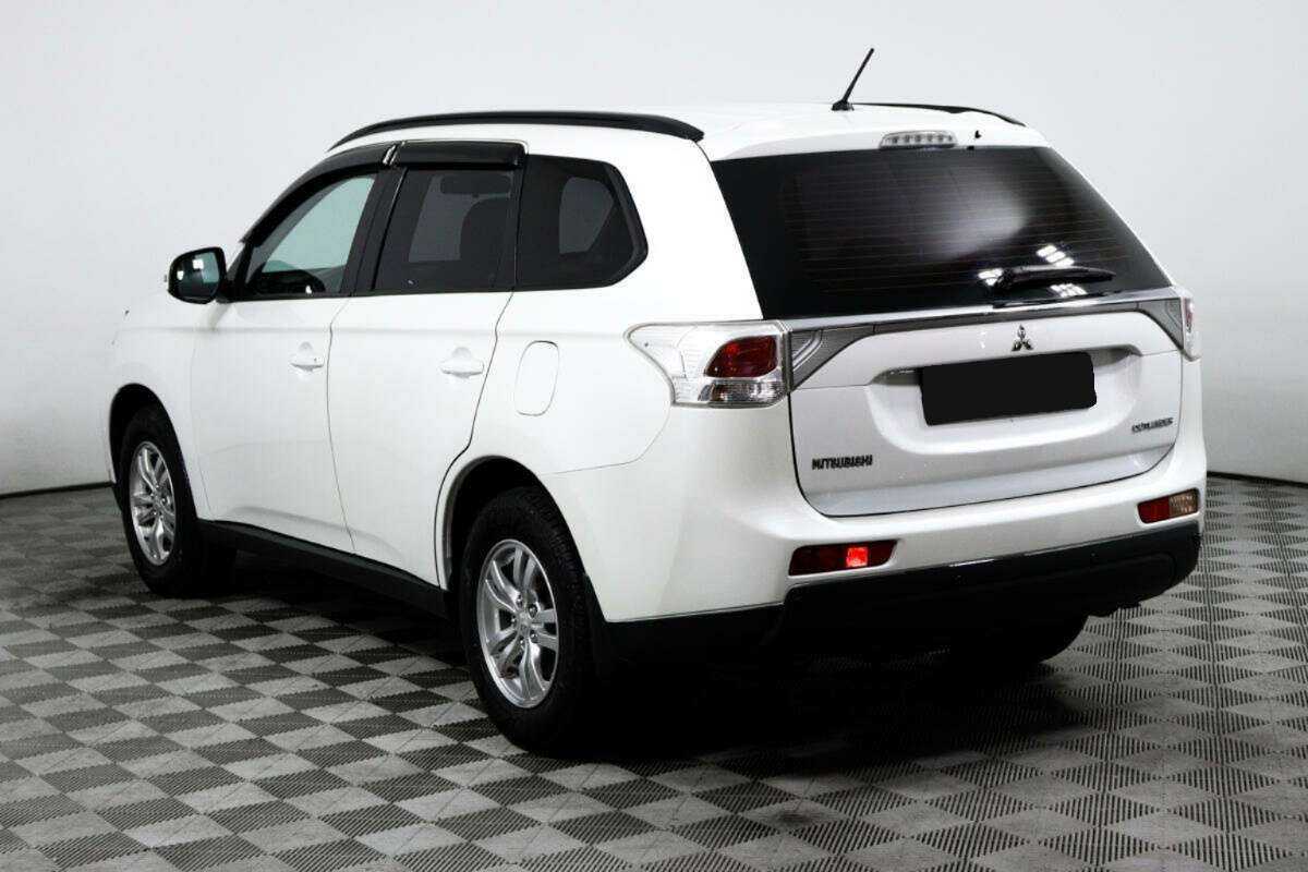 Купить Mitsubishi Outlander с пробегом. Фото: #6