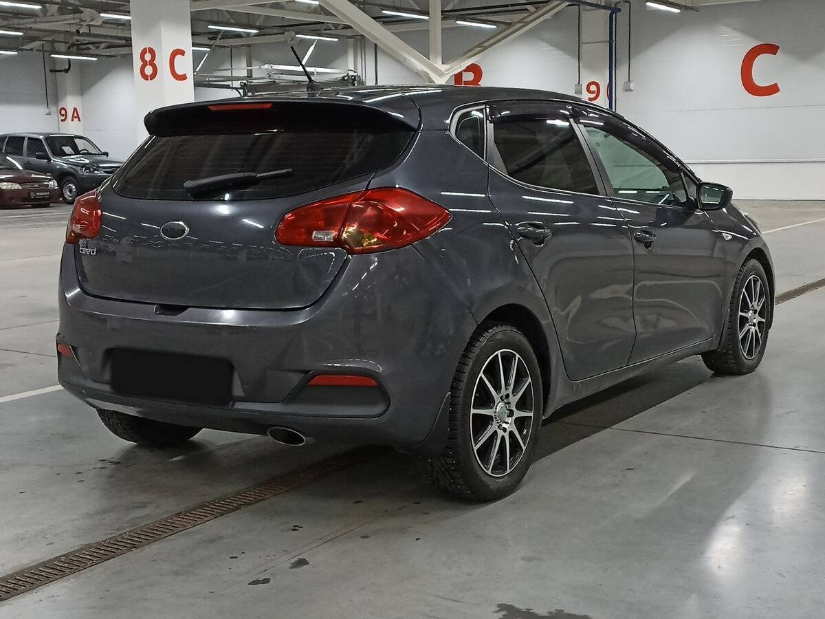 Купить Kia Ceed с пробегом. Фото: #4