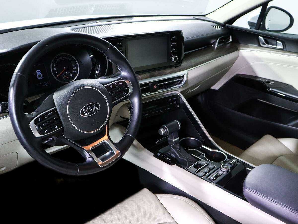 Купить Kia K5 с пробегом. Фото: #10