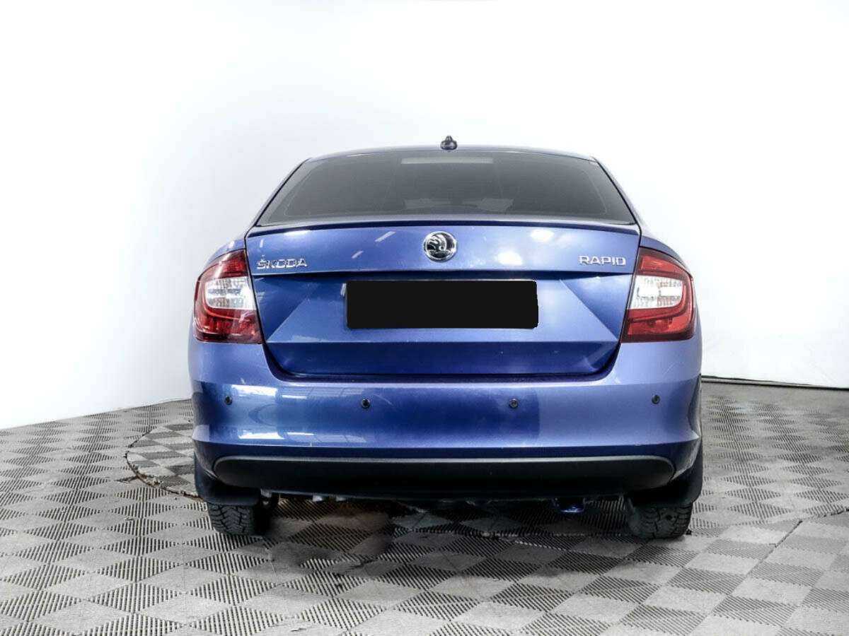 Купить Skoda Rapid с пробегом. Фото: #4