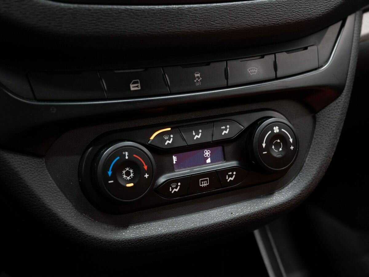 Купить Lada (ВАЗ) Vesta с пробегом. Фото: #19