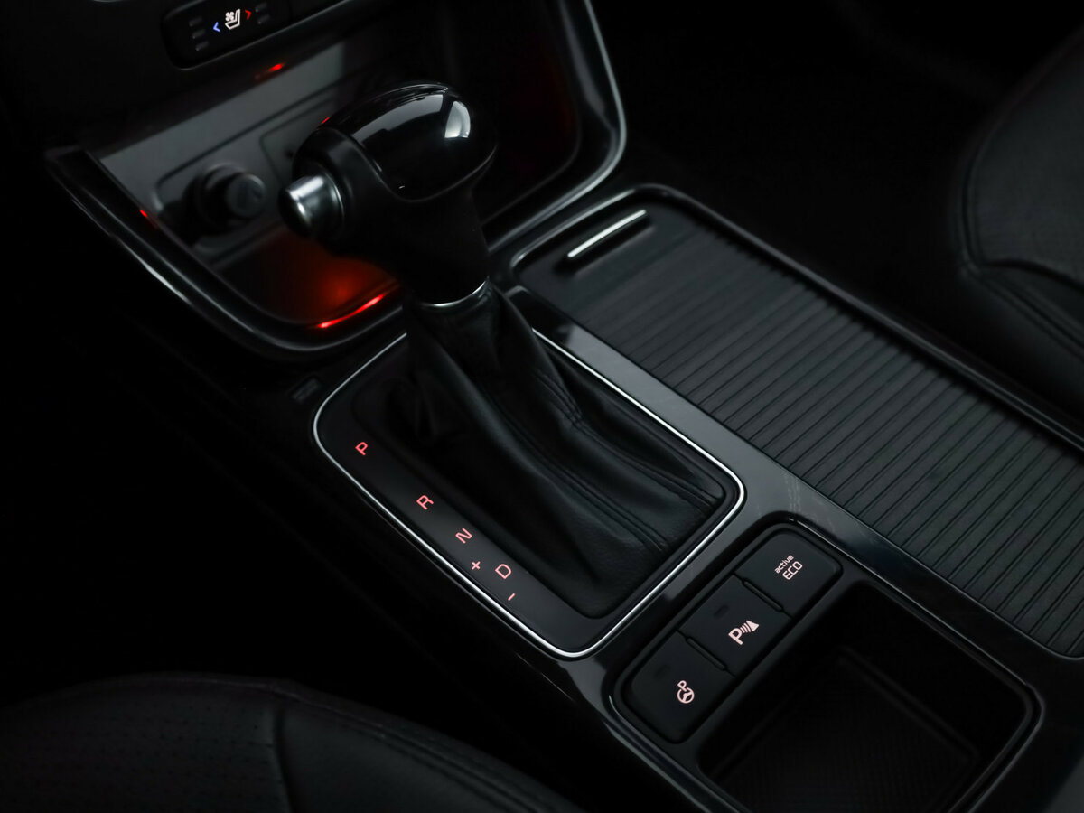 Купить Kia Sorento с пробегом. Фото: #17