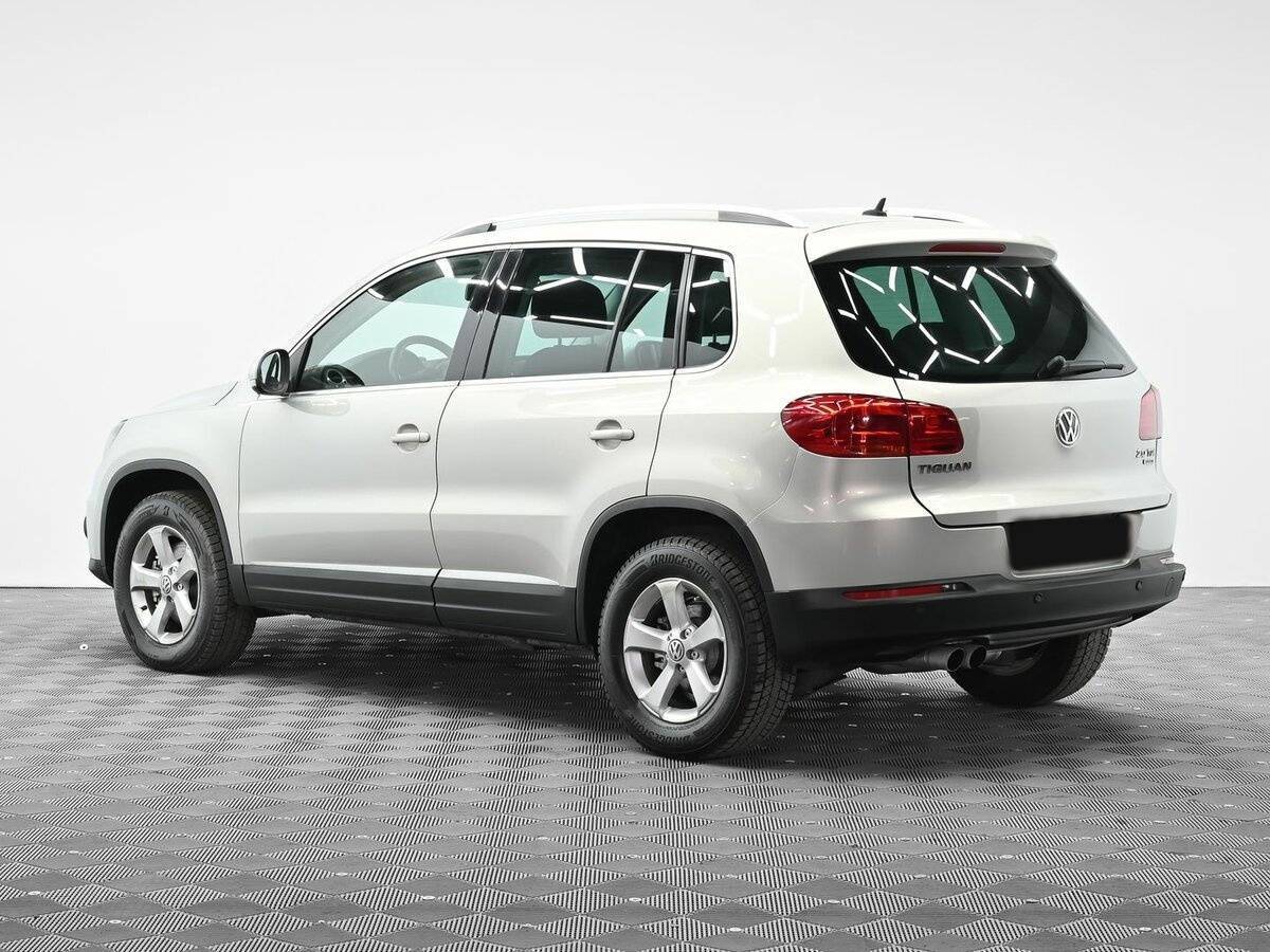 Купить Volkswagen Tiguan с пробегом. Фото: #2