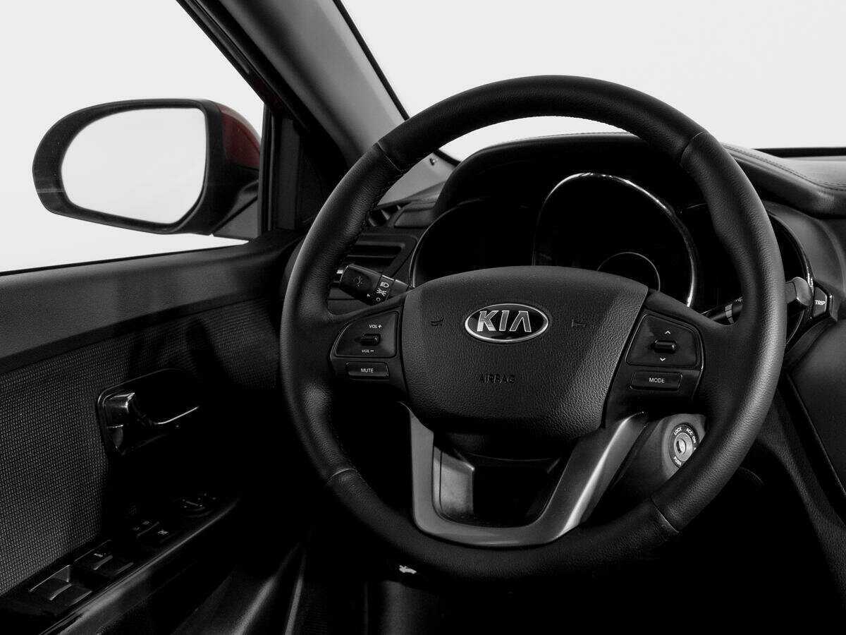 Купить Kia Rio с пробегом. Фото: #13