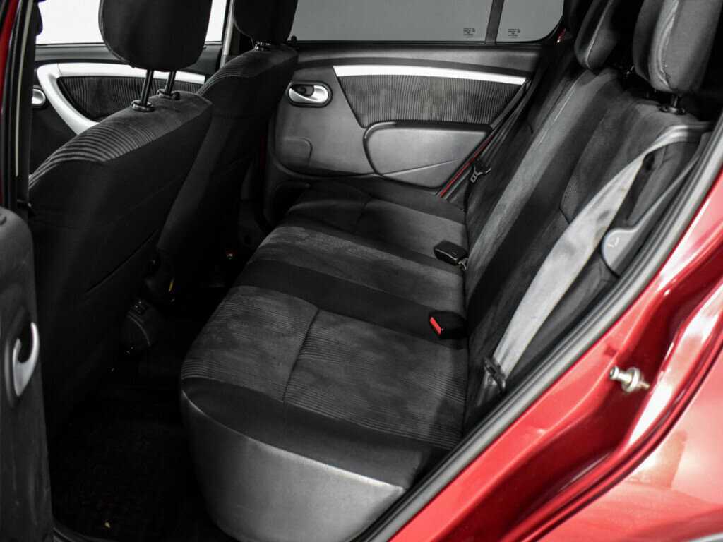 Купить Renault Sandero с пробегом. Фото: #9