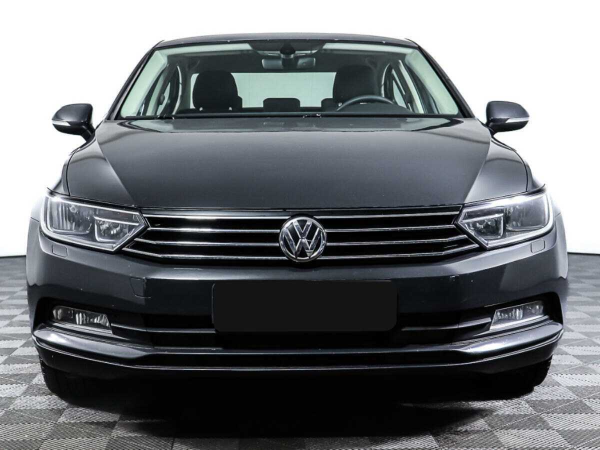 Купить Volkswagen Passat с пробегом. Фото: #1