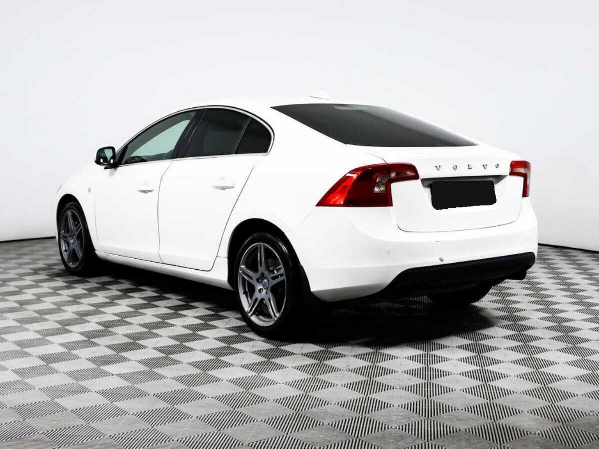 Купить Volvo S60 с пробегом. Фото: #6
