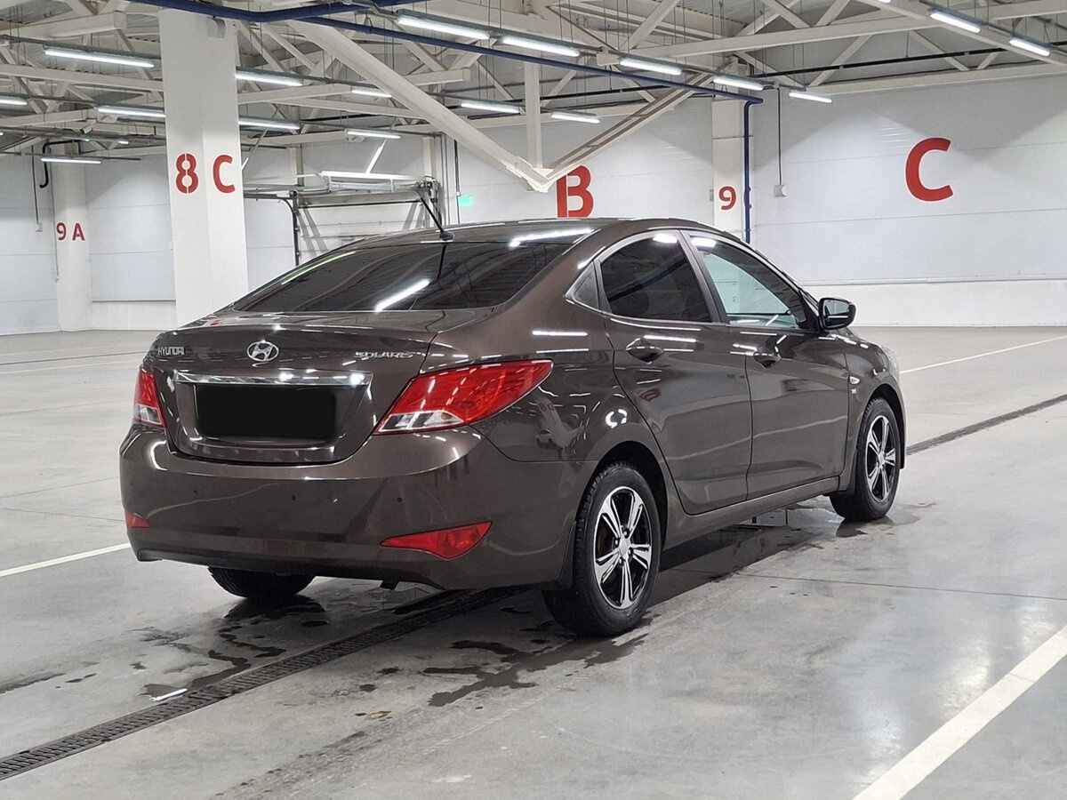 Купить Hyundai Solaris с пробегом. Фото: #4