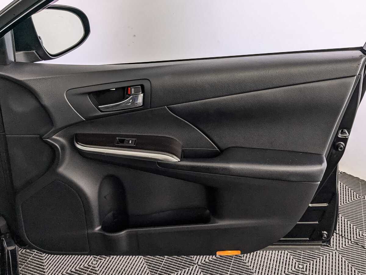 Купить Toyota Camry с пробегом. Фото: #20