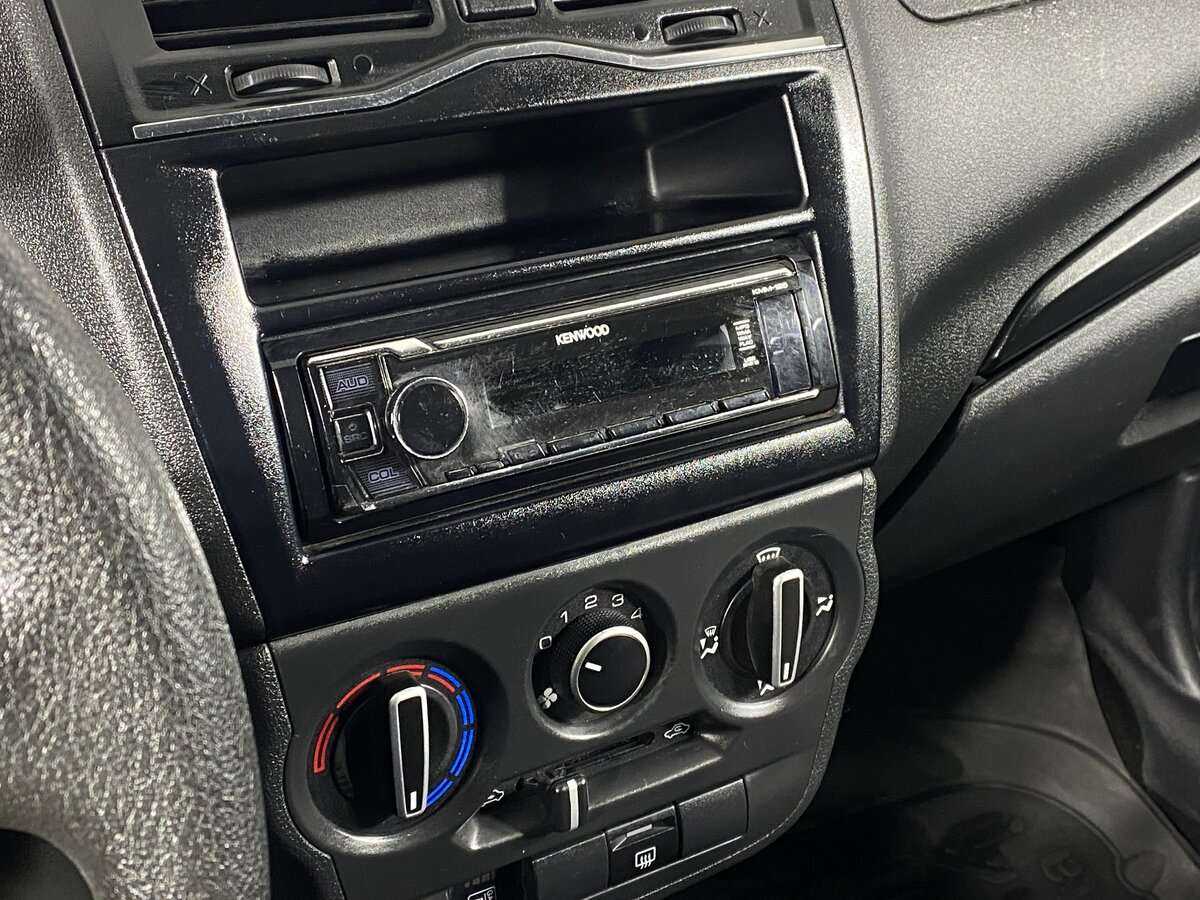 Купить Lada (ВАЗ) Granta с пробегом. Фото: #12