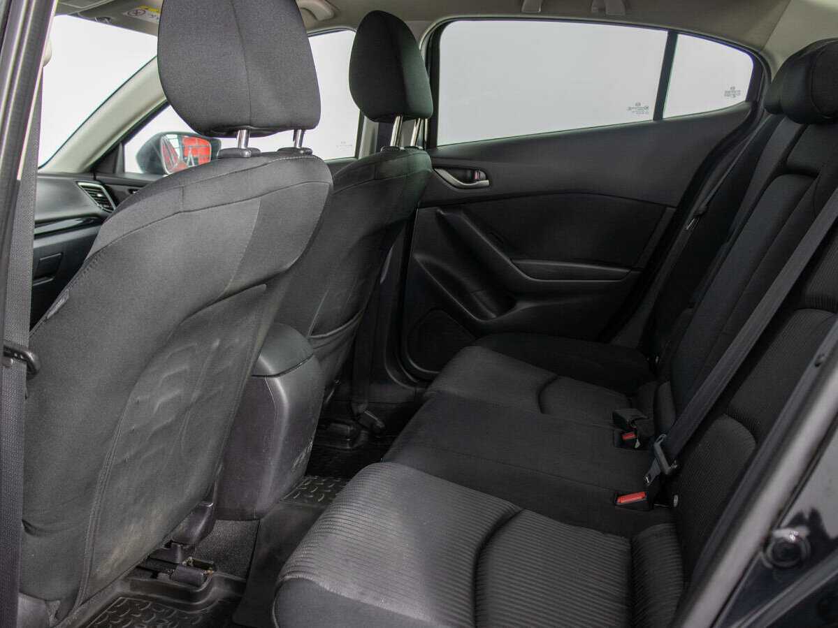 Купить Mazda 3 с пробегом. Фото: #10