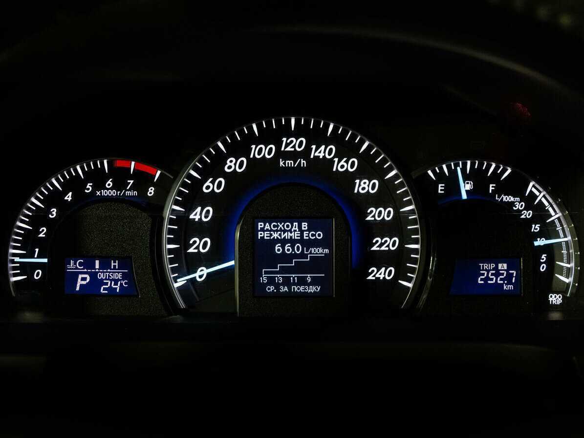 Купить Toyota Camry с пробегом. Фото: #14