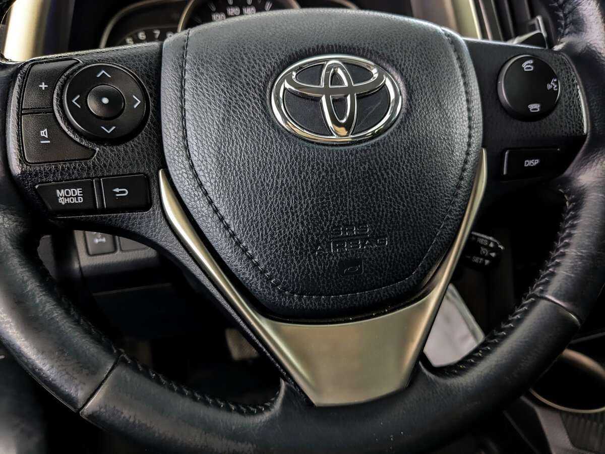 Купить Toyota RAV4 с пробегом. Фото: #21