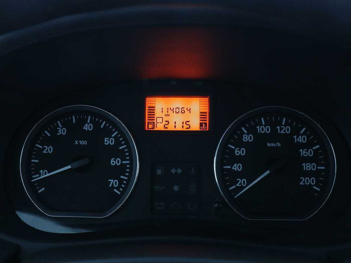 Купить Nissan Almera с пробегом. Фото: #9