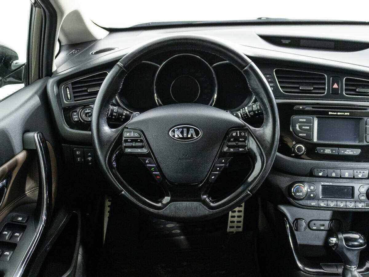Купить Kia Ceed с пробегом. Фото: #14