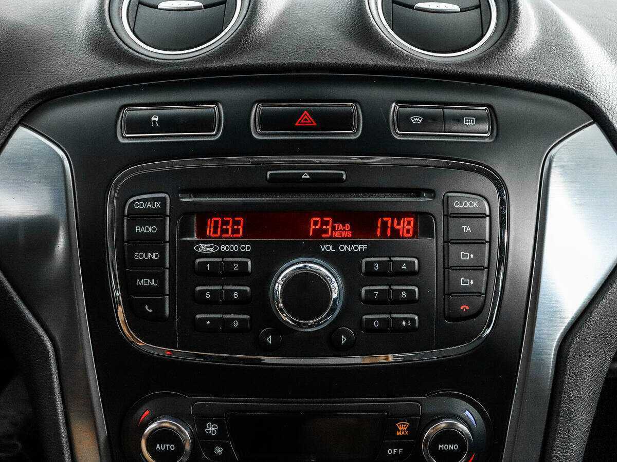 Купить Ford Mondeo с пробегом. Фото: #13