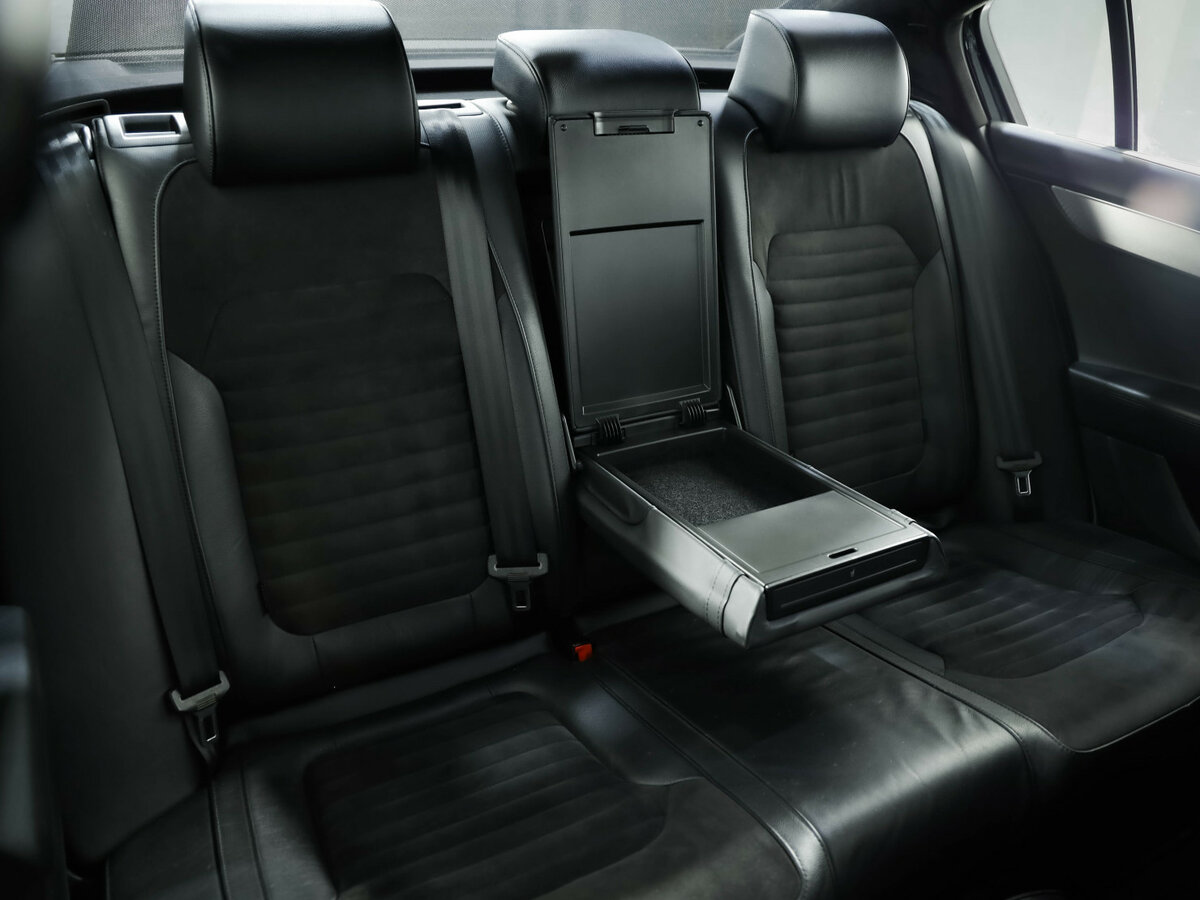 Купить Volkswagen Passat с пробегом. Фото: #30