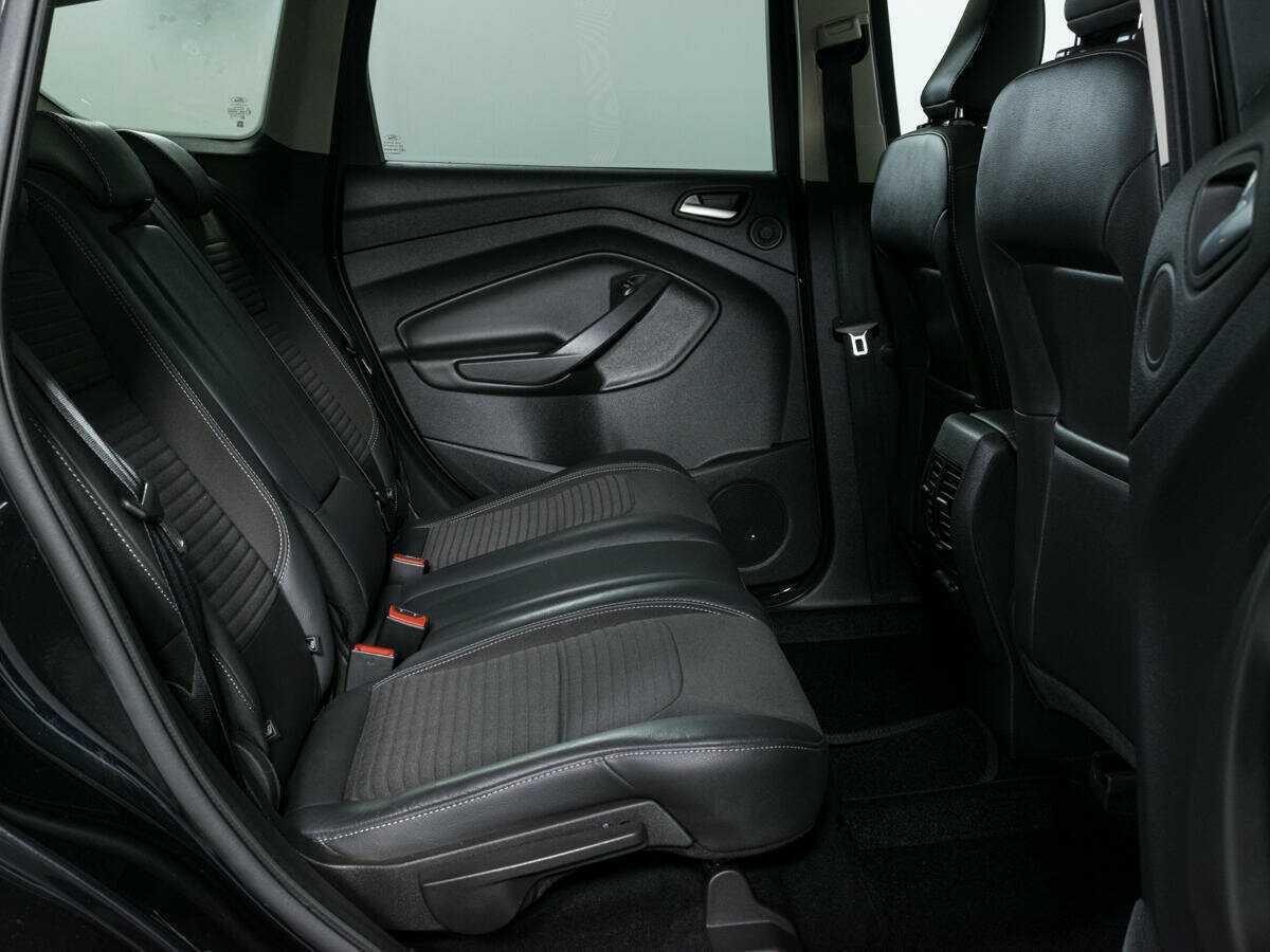 Купить Ford Kuga с пробегом. Фото: #13