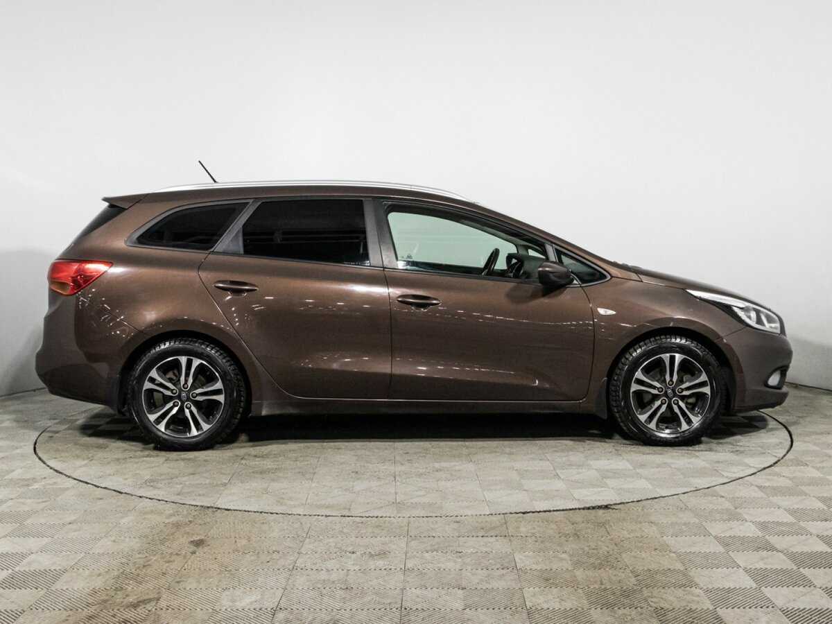 Купить Kia Ceed с пробегом. Фото: #3