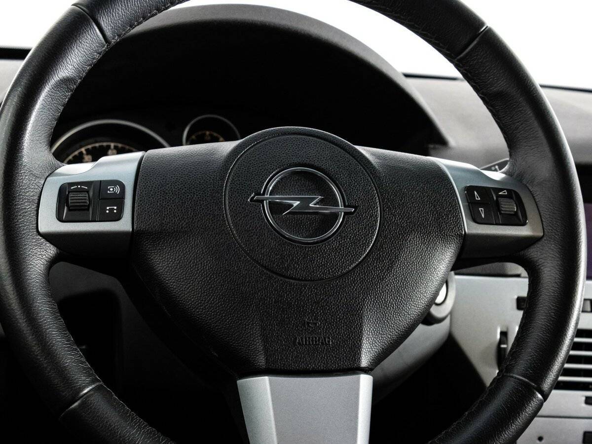 Купить Opel Astra с пробегом. Фото: #11
