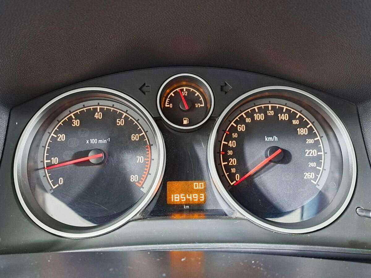 Купить Opel Astra с пробегом. Фото: #11