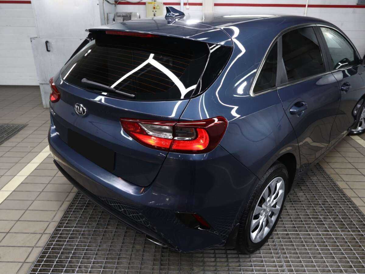 Купить Kia Ceed с пробегом. Фото: #3