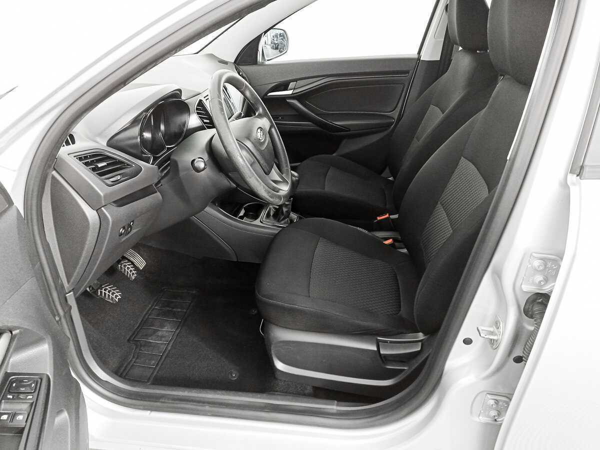 Купить Lada (ВАЗ) Vesta с пробегом. Фото: #13