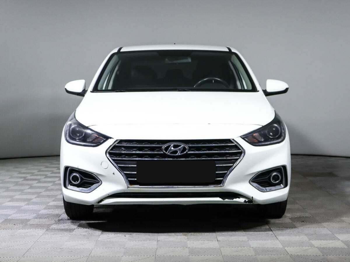 Купить Hyundai Solaris с пробегом. Фото: #1