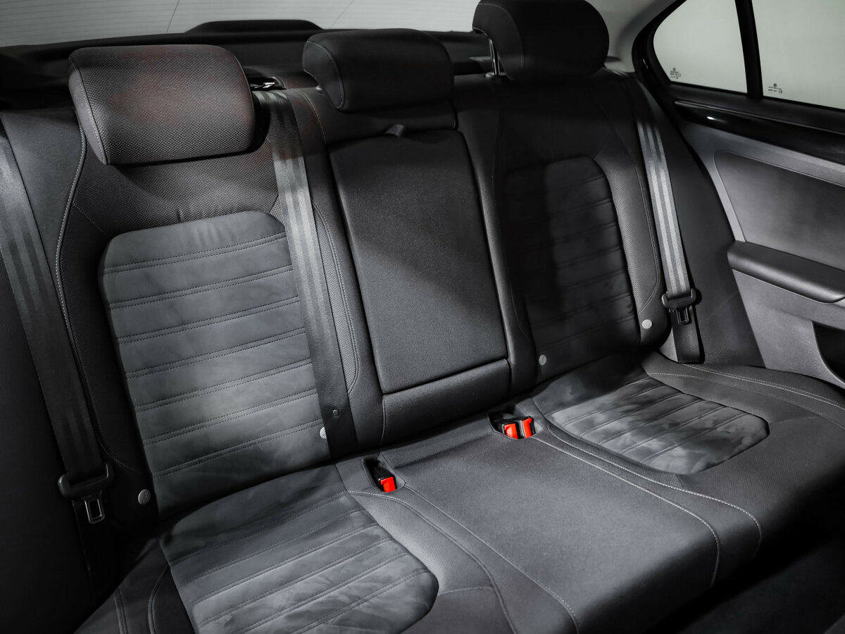 Купить Volkswagen Jetta с пробегом. Фото: #25