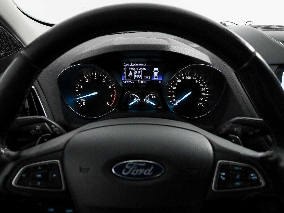 Купить Ford Kuga с пробегом. Фото: #11