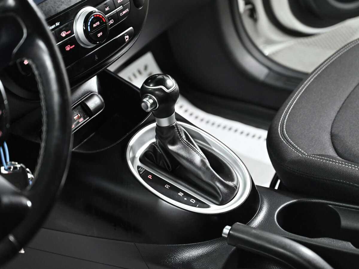 Купить Kia Soul с пробегом. Фото: #9