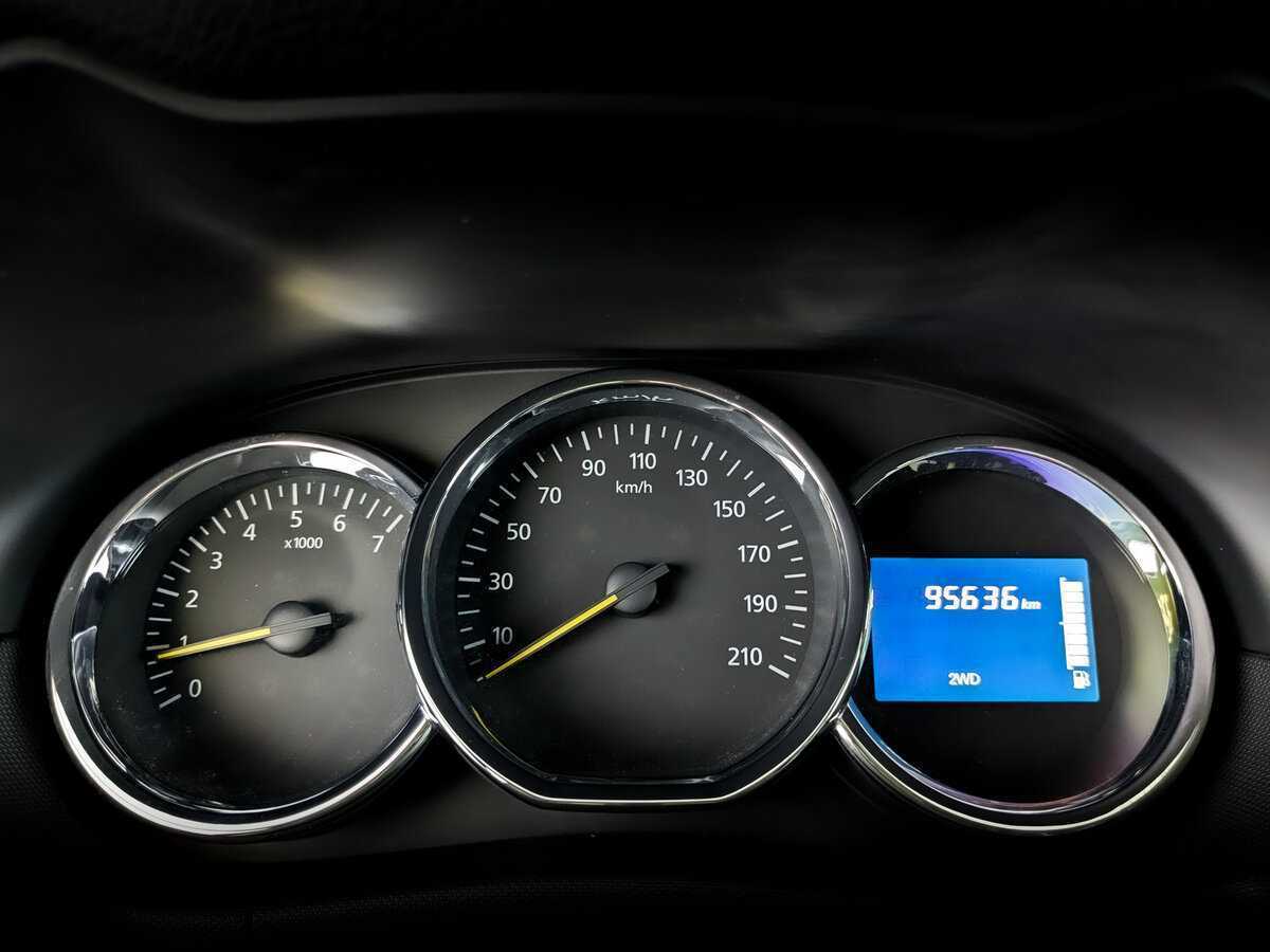 Купить Renault Duster с пробегом. Фото: #10