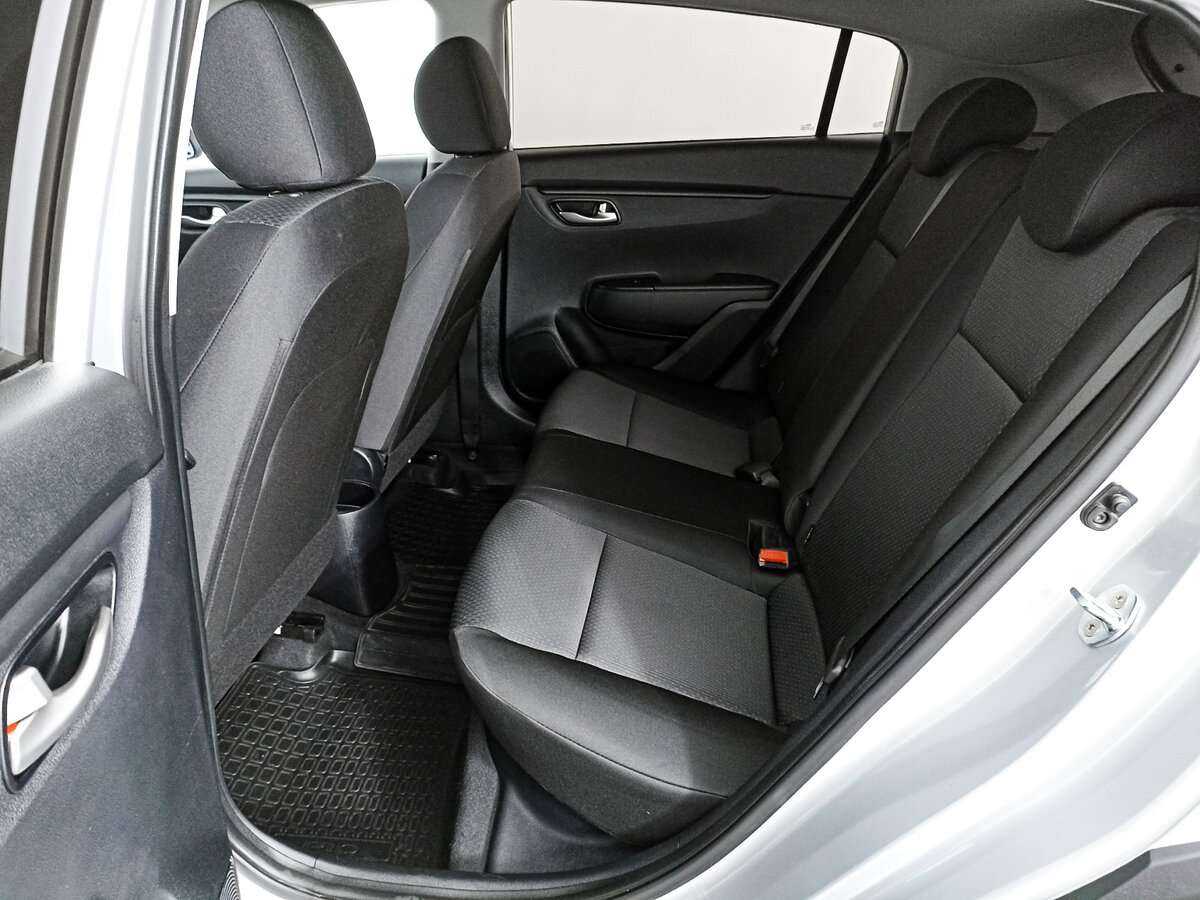 Купить Kia Rio с пробегом. Фото: #7