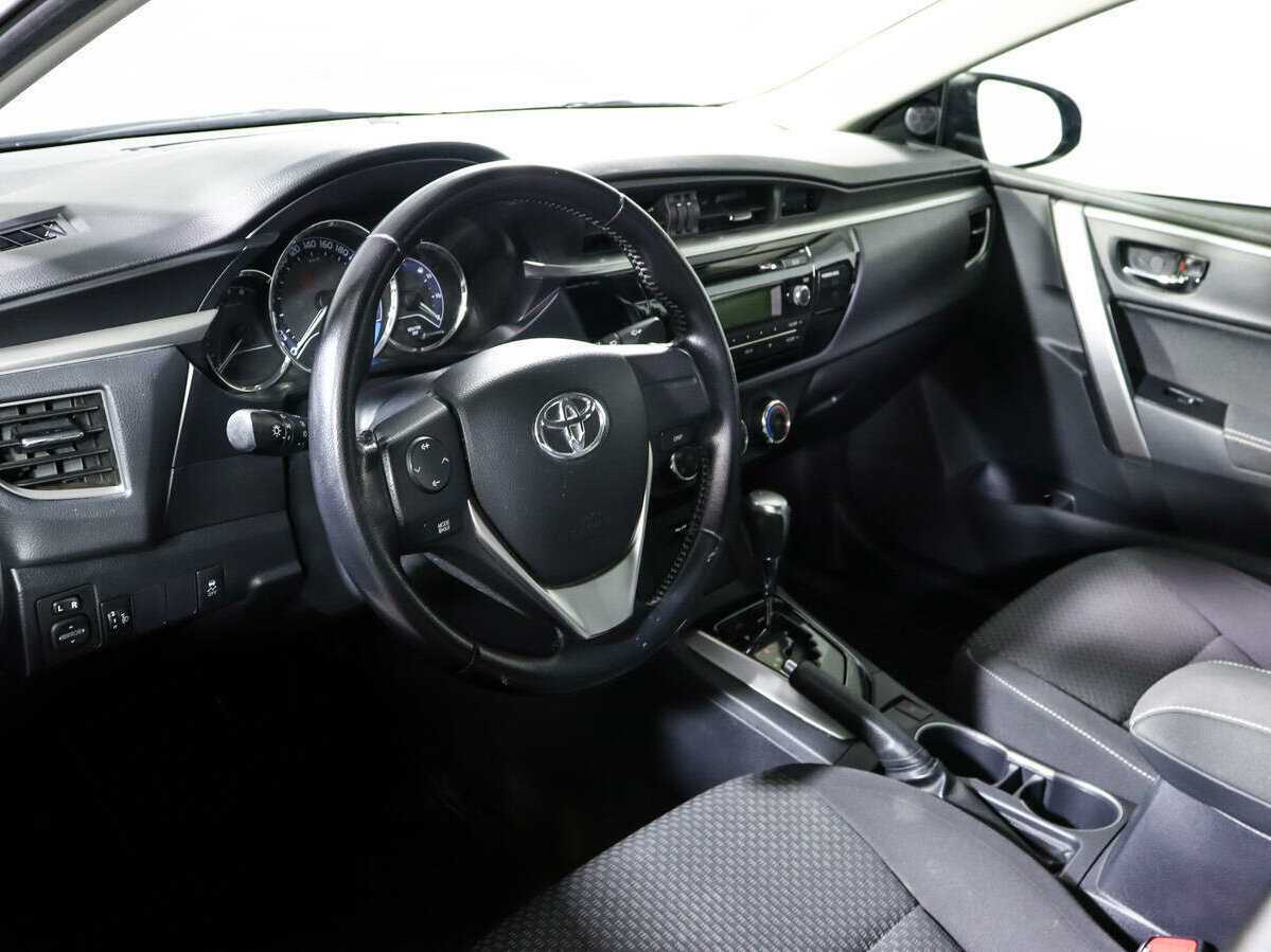 Купить Toyota Corolla с пробегом. Фото: #10