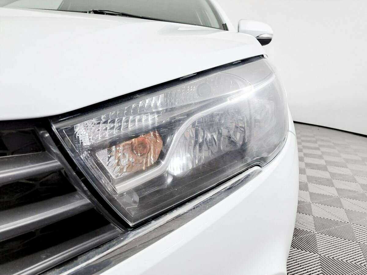 Купить Lada (ВАЗ) Vesta с пробегом. Фото: #14