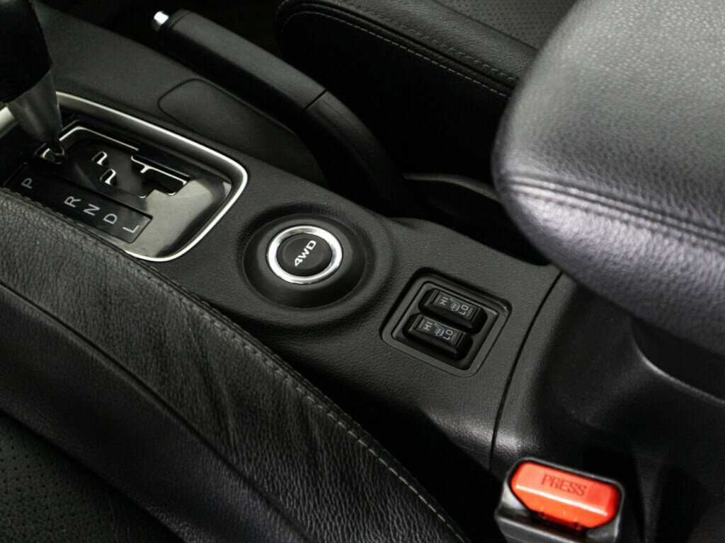 Купить Mitsubishi Outlander с пробегом. Фото: #16