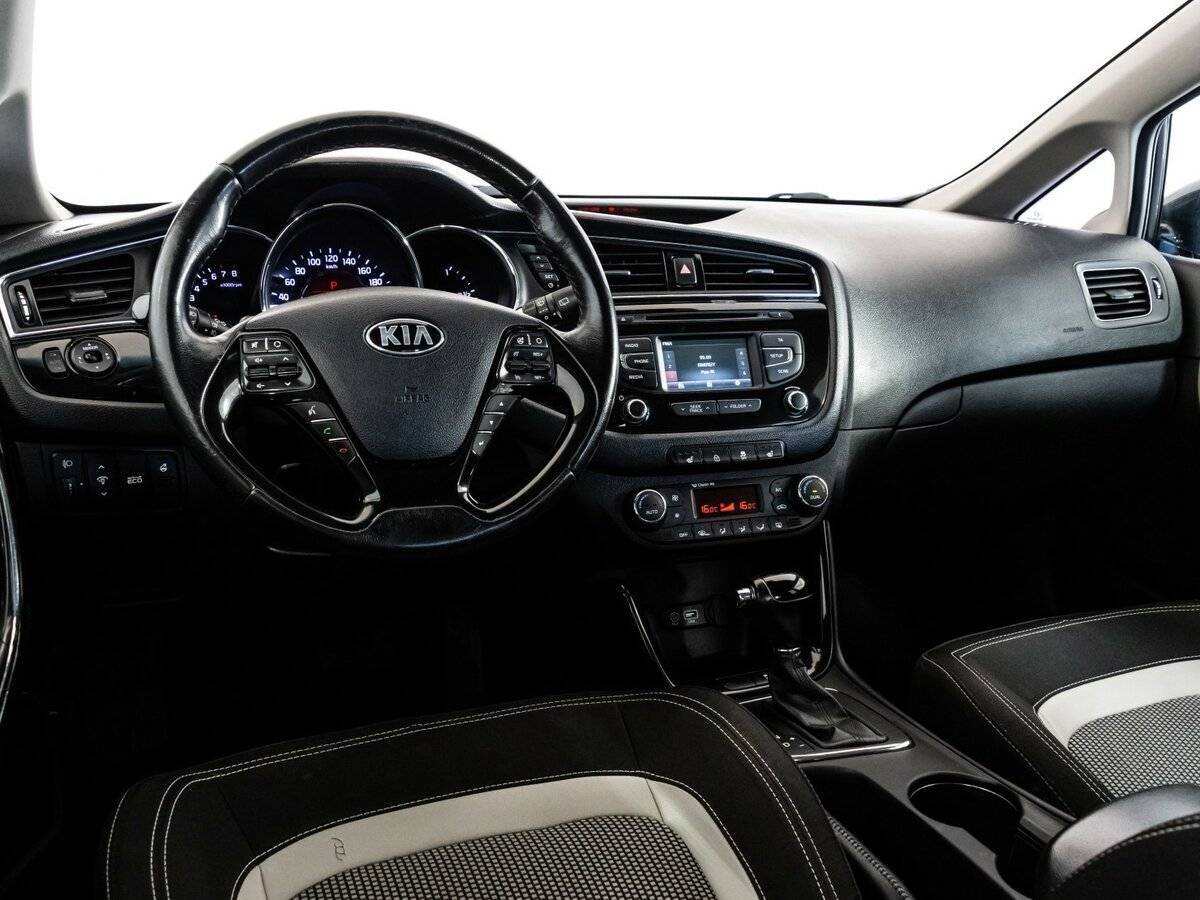 Купить Kia Ceed с пробегом. Фото: #10