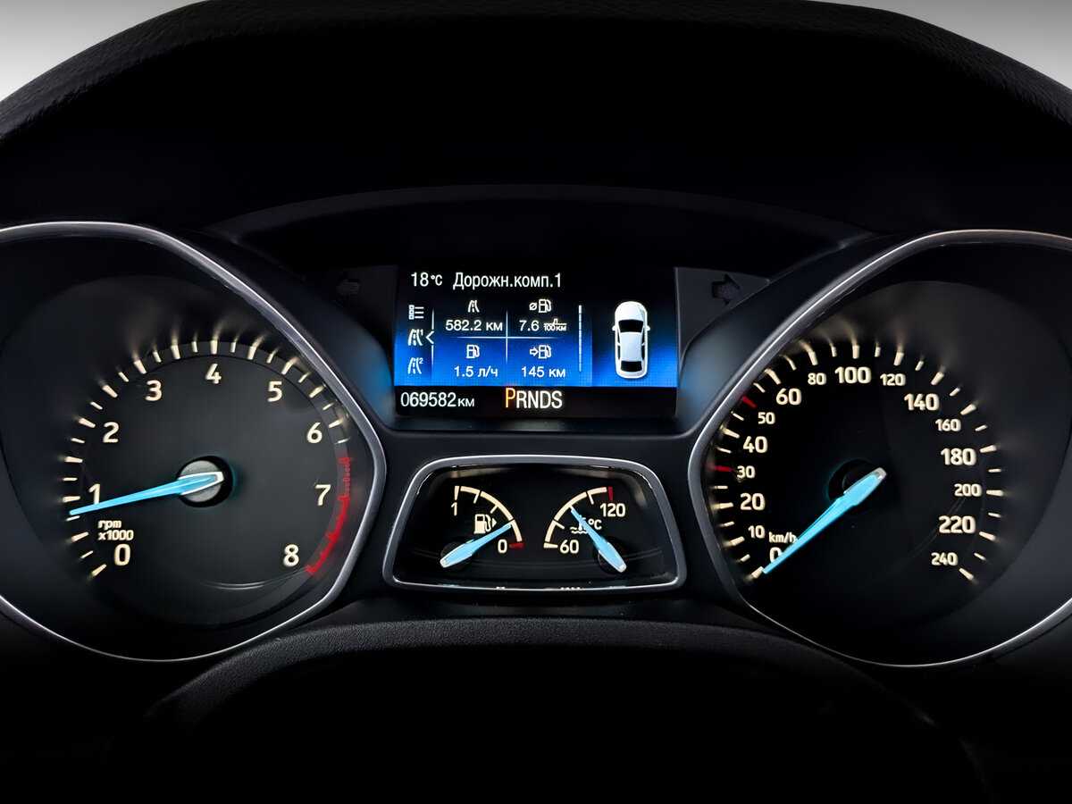 Купить Ford Focus с пробегом. Фото: #10