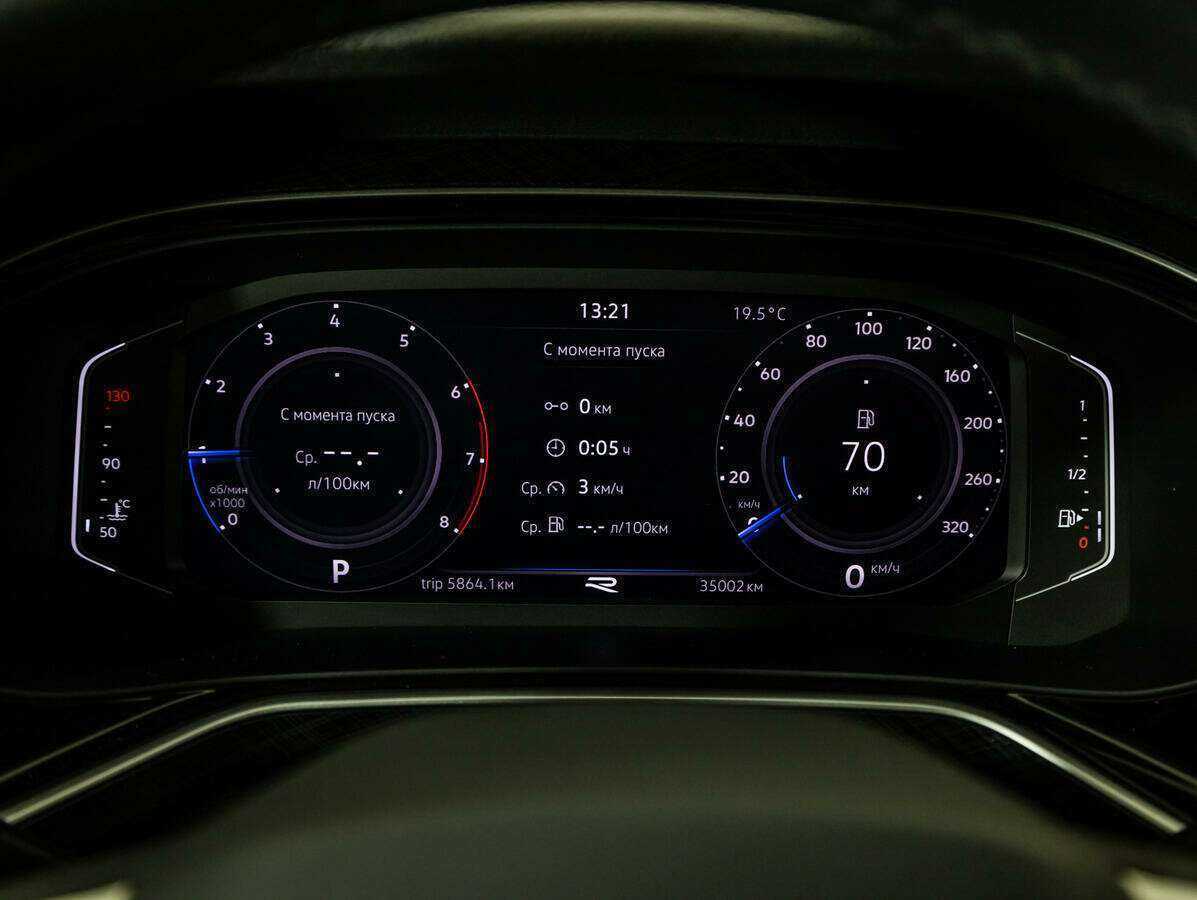 Купить Volkswagen Polo с пробегом. Фото: #11