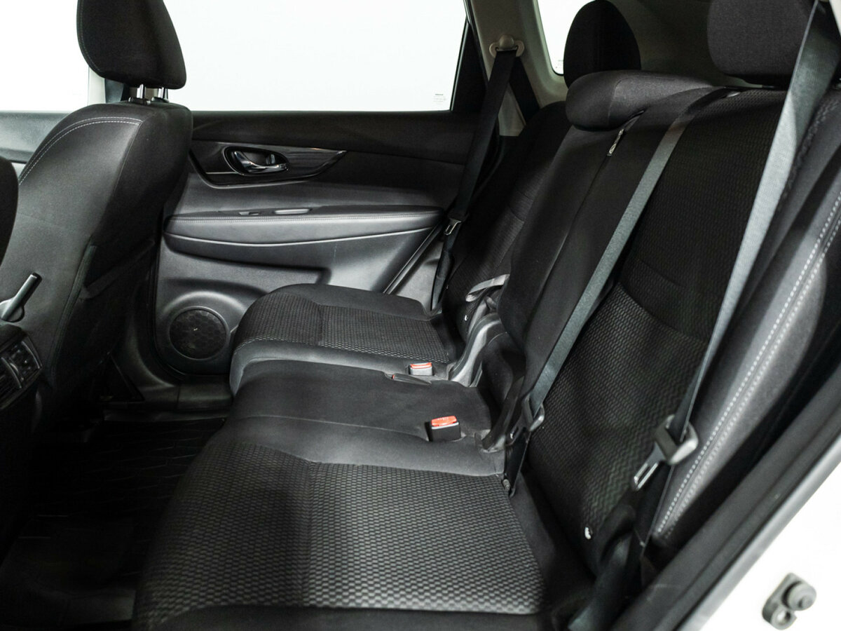 Купить Nissan X-Trail с пробегом. Фото: #9
