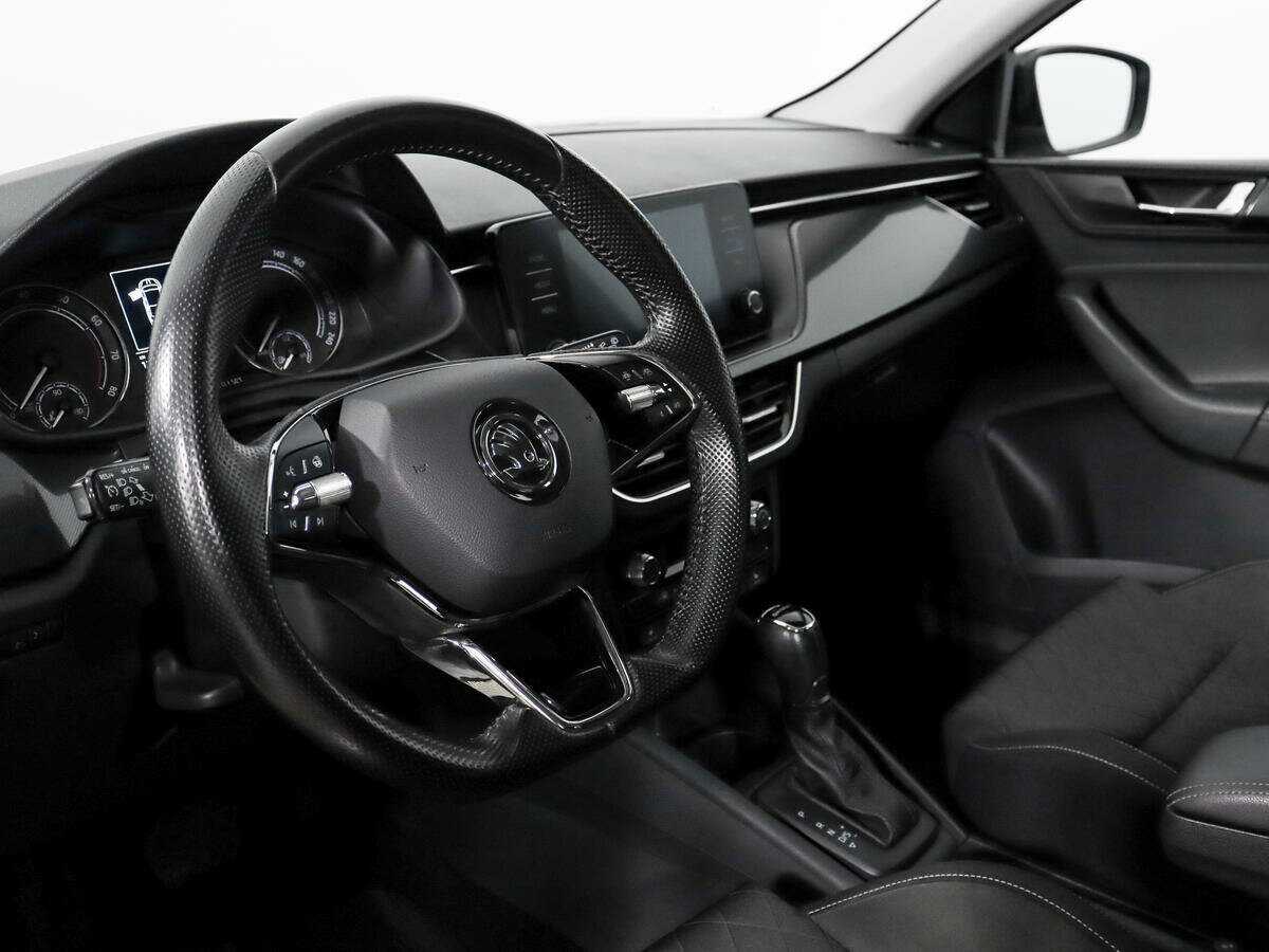 Купить Skoda Rapid с пробегом. Фото: #8