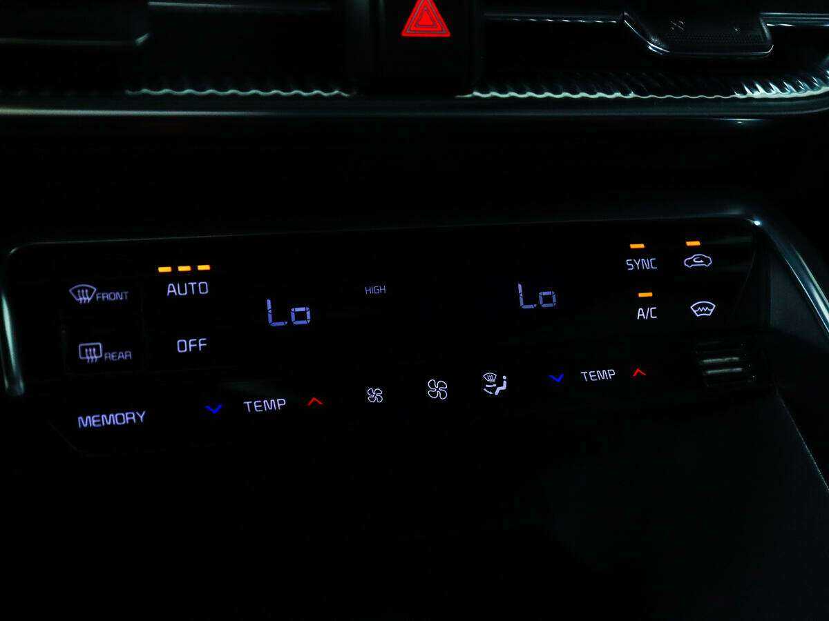 Купить Kia K5 с пробегом. Фото: #21