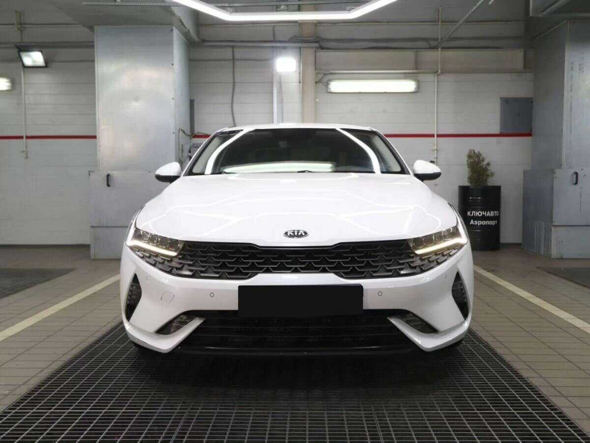 Купить Kia K5 с пробегом. Фото: #2