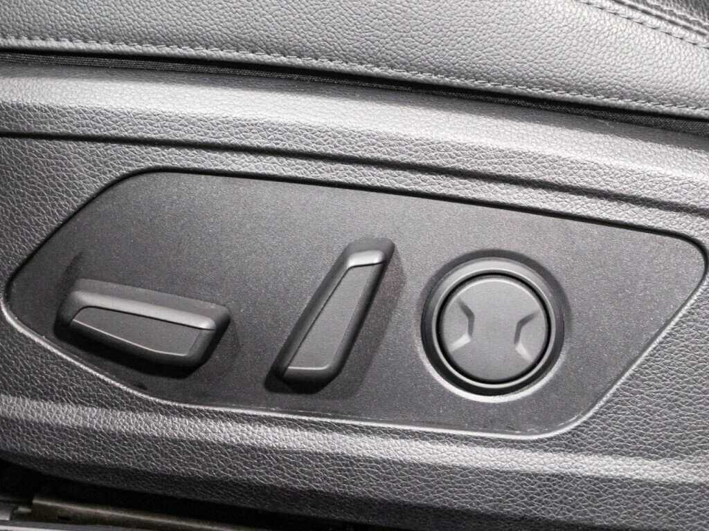 Купить Kia K5 с пробегом. Фото: #21