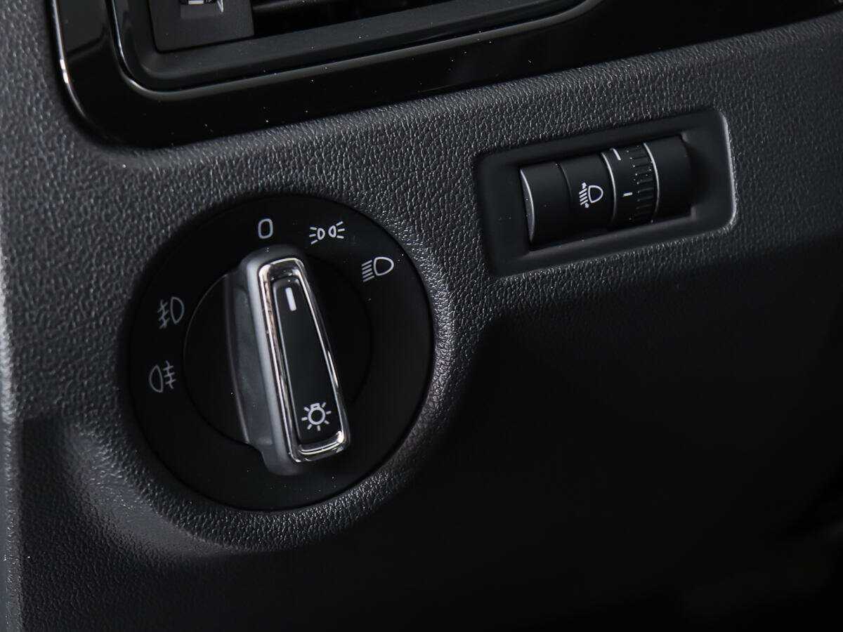 Купить Skoda Rapid с пробегом. Фото: #16