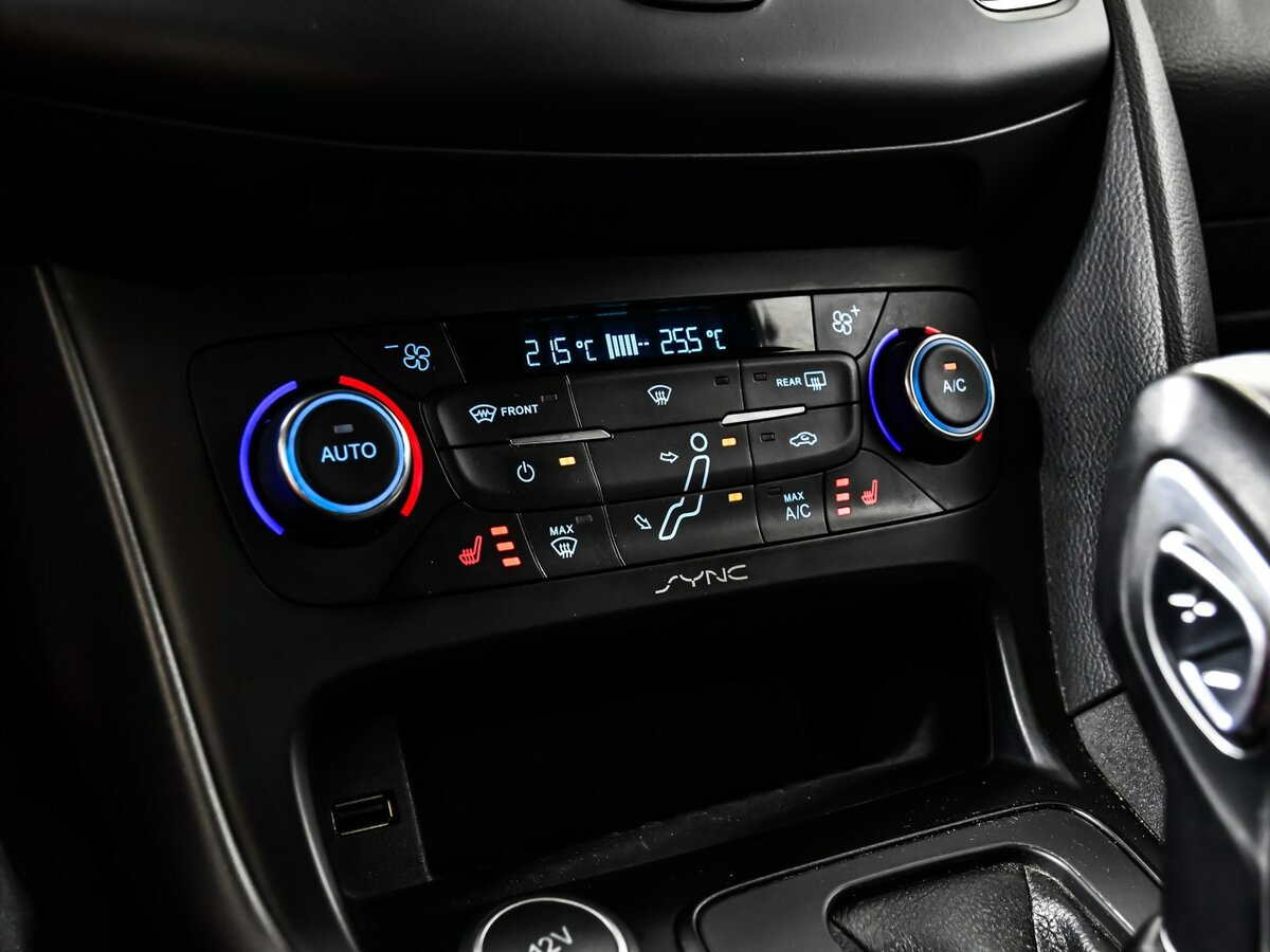 Купить Ford Focus с пробегом. Фото: #13