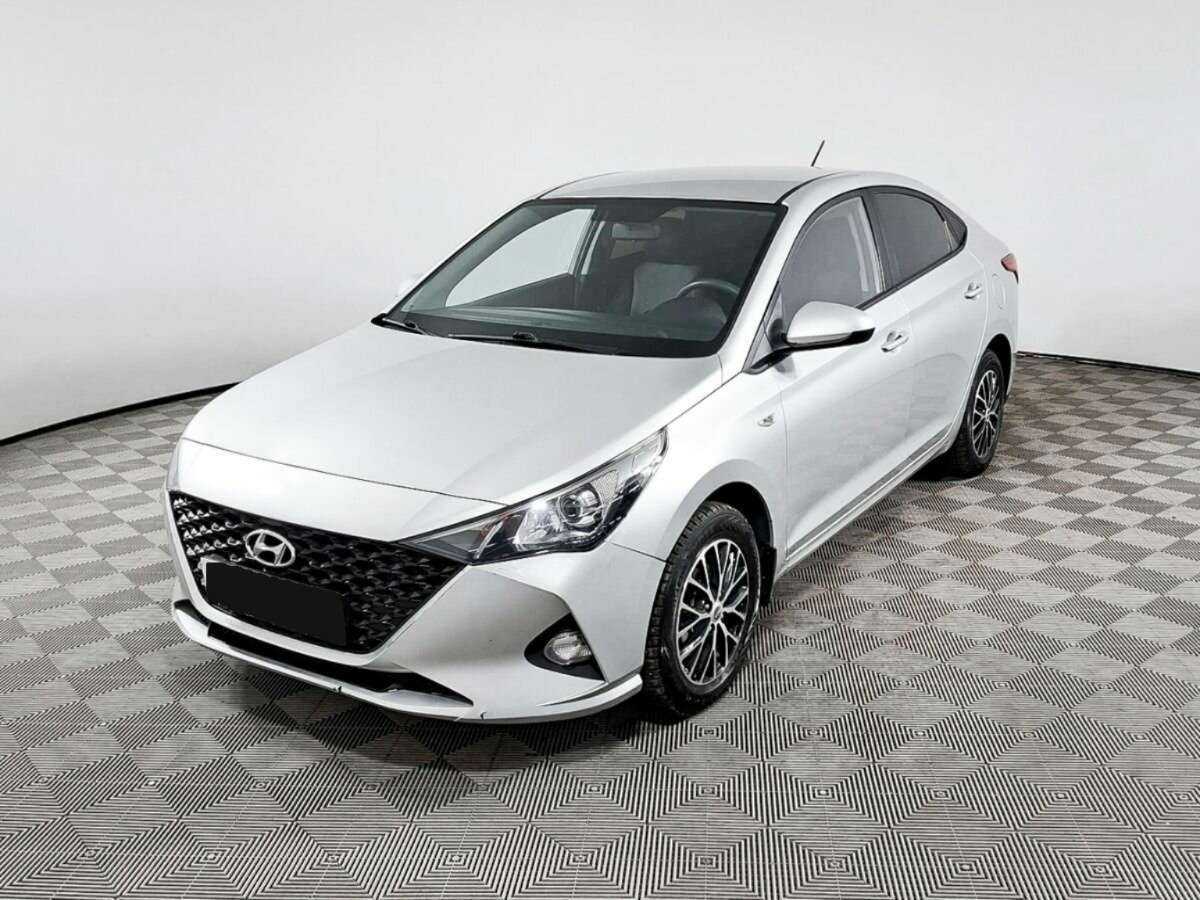Купить Hyundai Solaris с пробегом. Фото: #0